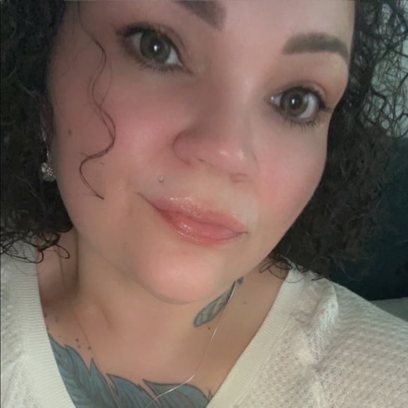 Meet your Posher, Sherry - Picture 1 of 1